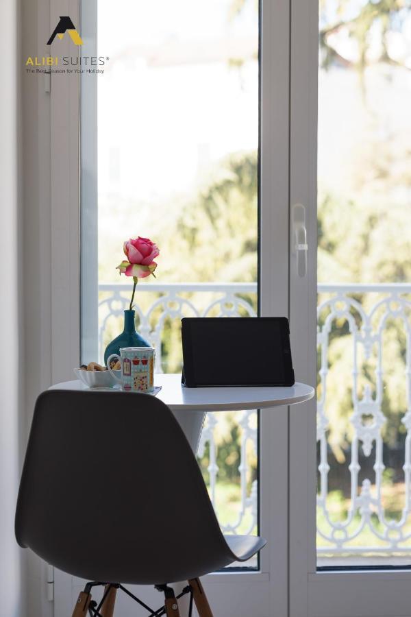Alibi Suites Suite Museum: Gioiello Con Vista Sul Museo Archeologico Nazionale, Letto E Doccia Con Cromoterapia, Smart Tv, Wifi E A/C Ruvo di Puglia Bagian luar foto