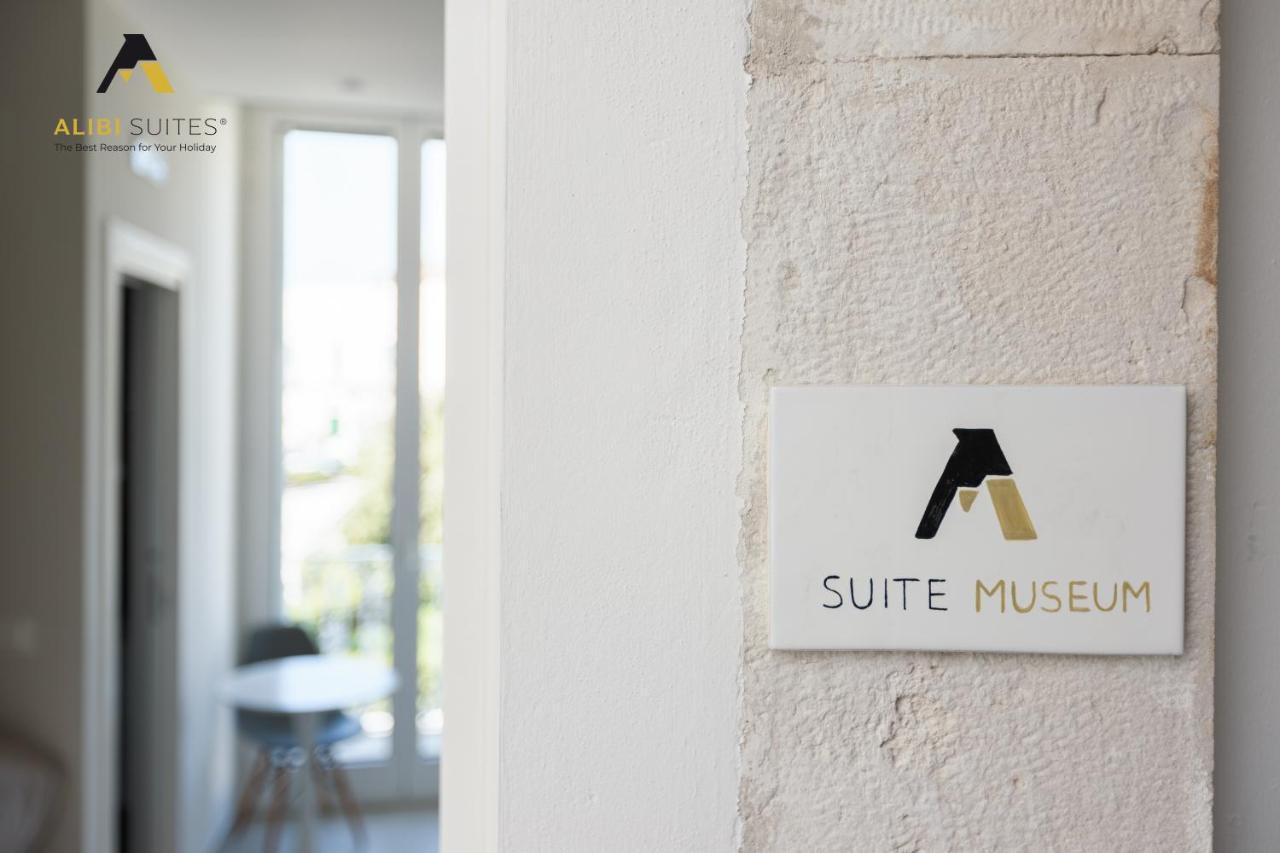 Alibi Suites Suite Museum: Gioiello Con Vista Sul Museo Archeologico Nazionale, Letto E Doccia Con Cromoterapia, Smart Tv, Wifi E A/C Ruvo di Puglia Bagian luar foto