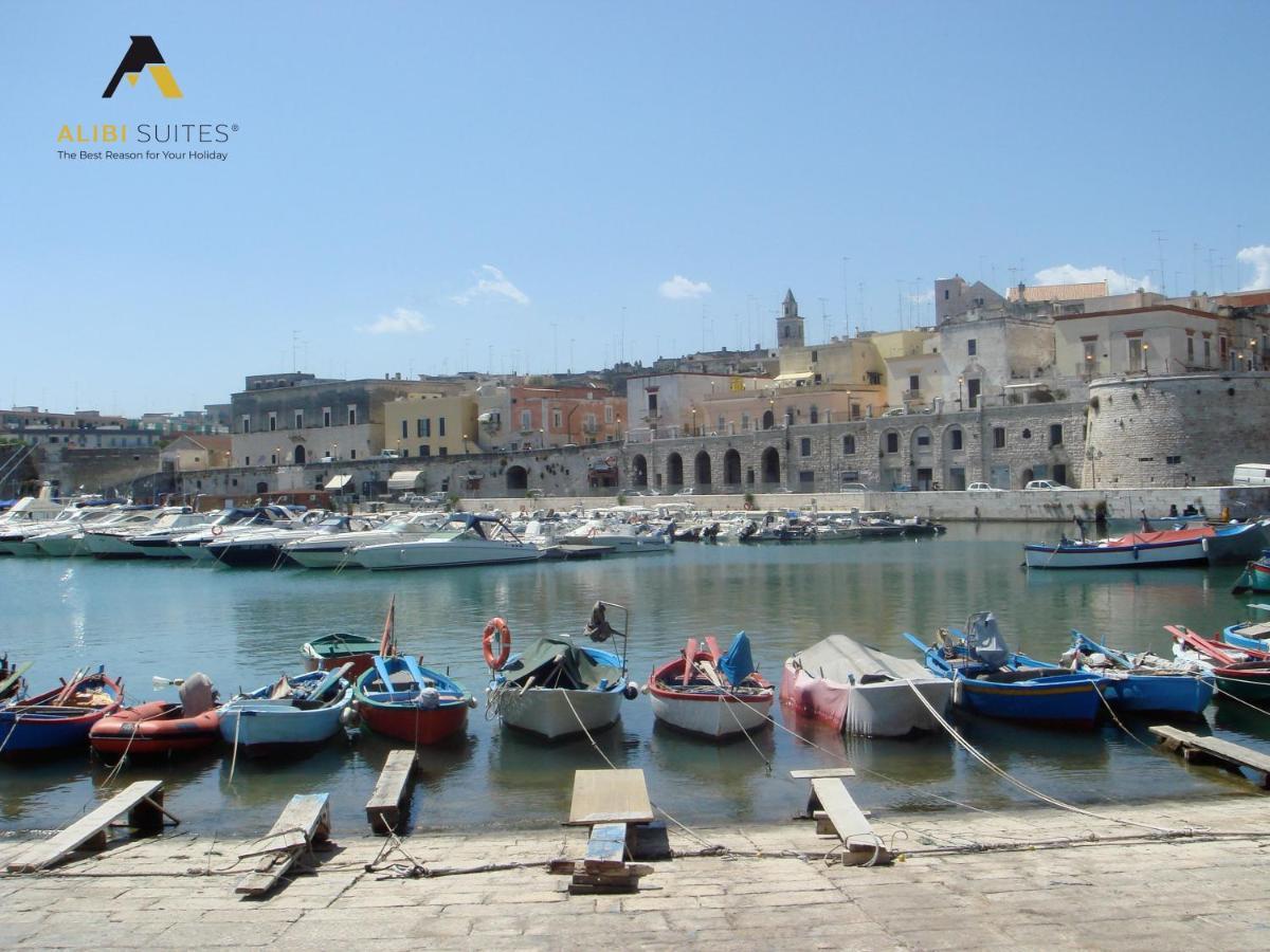 Alibi Suites Suite Museum: Gioiello Con Vista Sul Museo Archeologico Nazionale, Letto E Doccia Con Cromoterapia, Smart Tv, Wifi E A/C Ruvo di Puglia Bagian luar foto