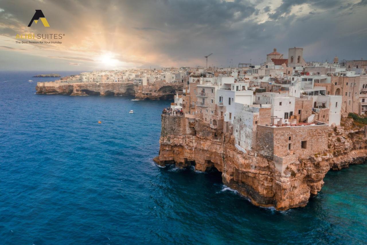 Alibi Suites Suite Museum: Gioiello Con Vista Sul Museo Archeologico Nazionale, Letto E Doccia Con Cromoterapia, Smart Tv, Wifi E A/C Ruvo di Puglia Bagian luar foto
