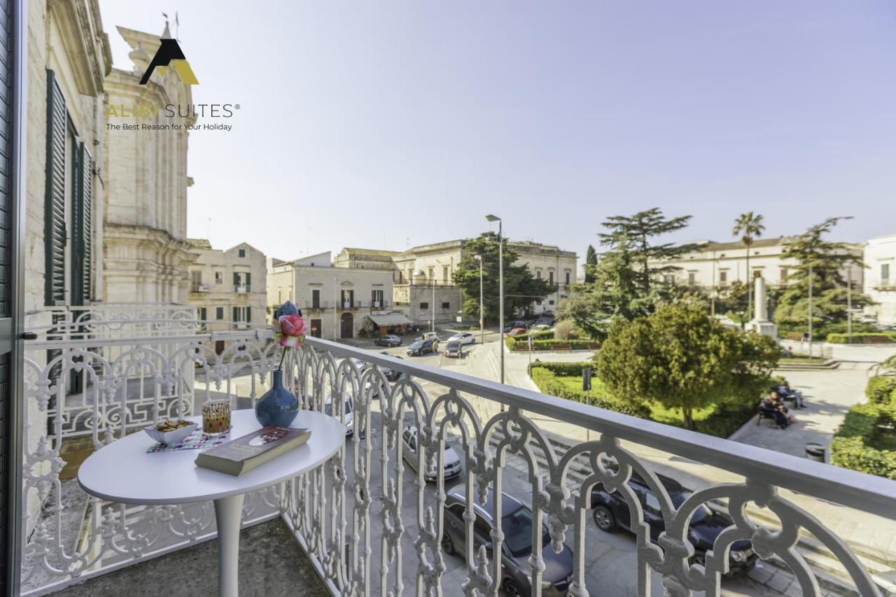 Alibi Suites Suite Museum: Gioiello Con Vista Sul Museo Archeologico Nazionale, Letto E Doccia Con Cromoterapia, Smart Tv, Wifi E A/C Ruvo di Puglia Bagian luar foto
