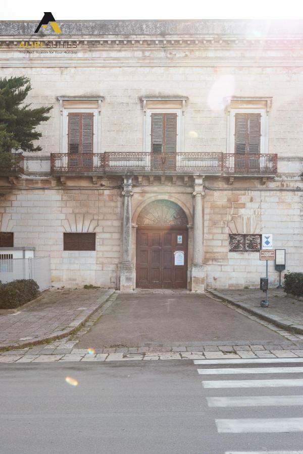 Alibi Suites Suite Museum: Gioiello Con Vista Sul Museo Archeologico Nazionale, Letto E Doccia Con Cromoterapia, Smart Tv, Wifi E A/C Ruvo di Puglia Bagian luar foto